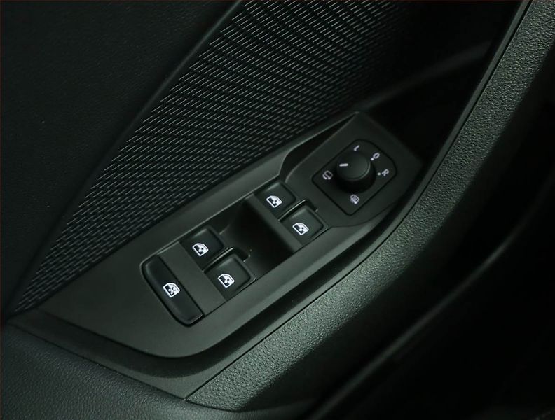 Škoda Octavia (2023) 2.0 TDI, ČR,1.maj, Serv.kniha - fotka 15 z 15
