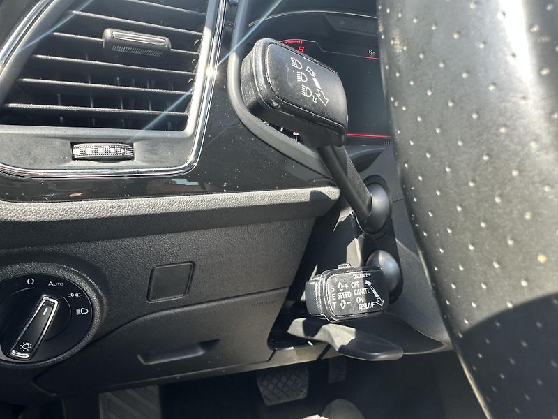 Seat Leon (2019) 1.5 TSI Virtual, ser.historie - fotka 28 z 36