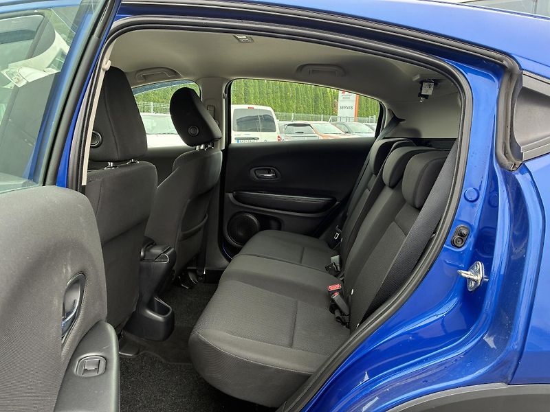 Honda HR-V (2019) 1,6i-DTEC Comfort 6MT *ZÁRUKA* - fotka 13 z 25
