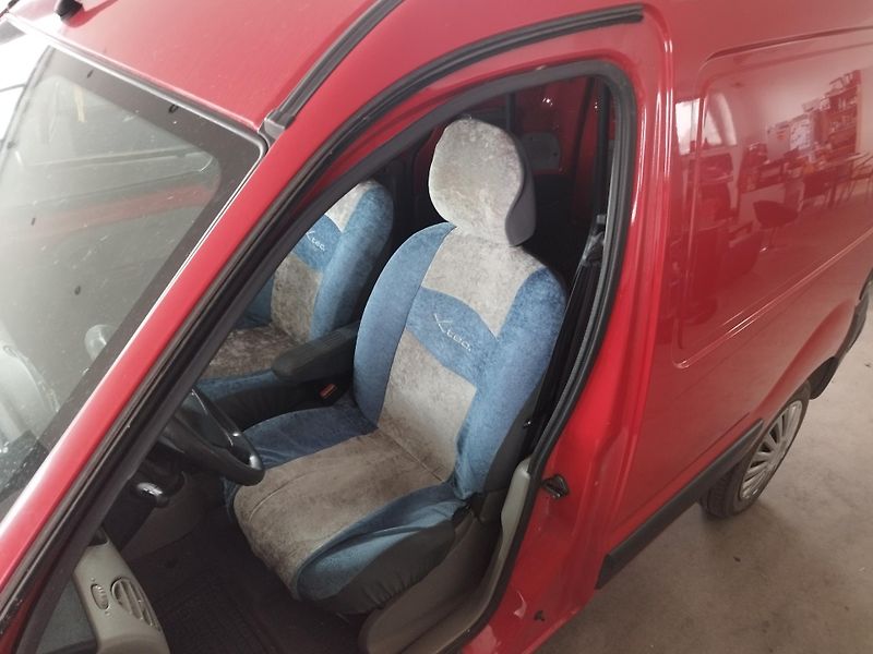 Renault Kangoo (2007) 1,5DCI,62KW,KLIMA,TAŽNÝ - fotka 13 z 17
