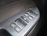 Volkswagen Touran (2012) Comfortline 1.4 TSI, Navi - náhled 15
