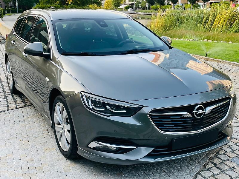 Opel Insignia 2.0CDTi MAN SERVISKA TAŽNÉ LED - fotka 7 z 55