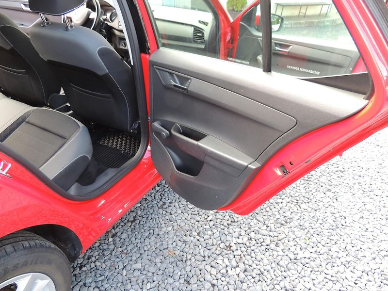 Škoda Fabia (2020) 1.0i,44kw,AMB,ČR,1maj.-21%DPH - fotka 13 z 46
