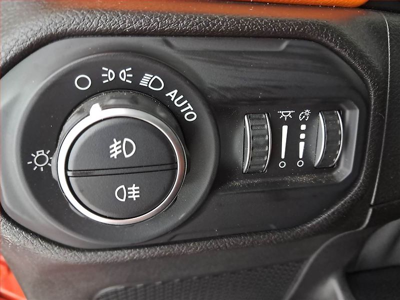 Jeep Wrangler (2019) 2.2 MultiJet - fotka 22 z 26
