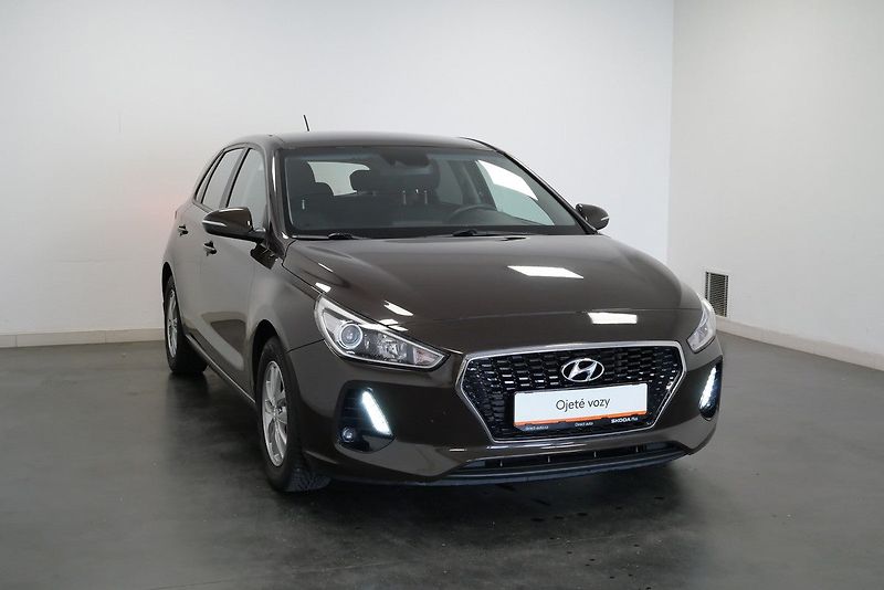 Hyundai i30 - fotka 8 z 22