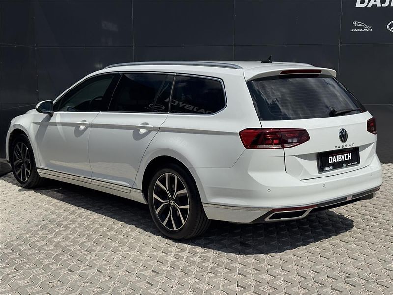 Volkswagen Passat 1,5 TSI 110kW Elegance 7DSG ČR - fotka 6 z 30