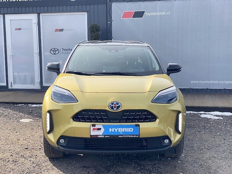 Toyota Yaris Cross 1.5HSD, ČR-1m, Executive, 4x4 - fotka 3 z 34
