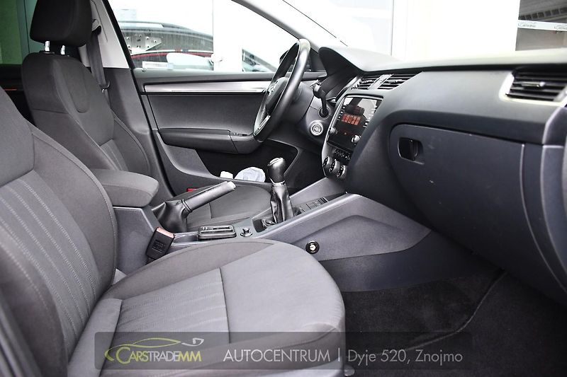 Škoda Octavia 2.0TDi STYLE EXTRA TAŽNÉ - fotka 13 z 47