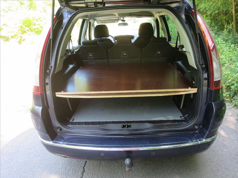 Citroën Grand C4 Picasso 2,0  HDI 7 mís - fotka 14 z 19