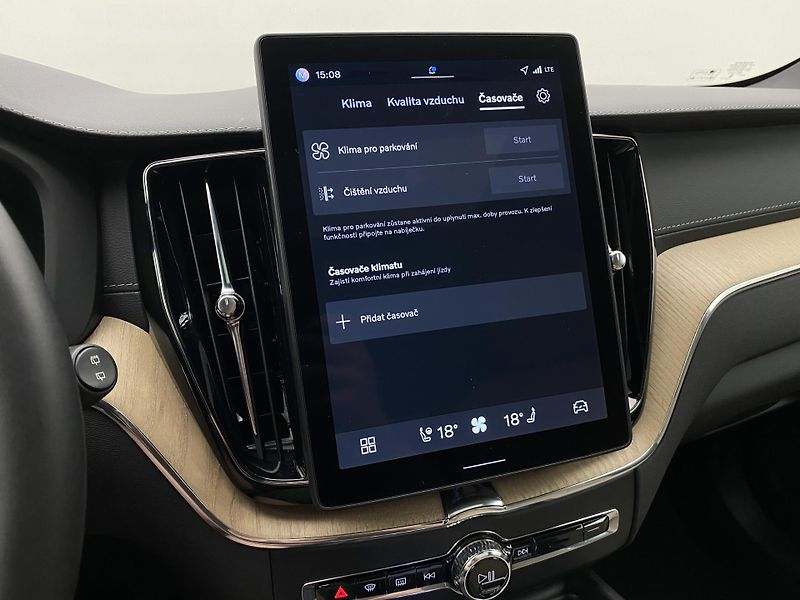 Volvo XC60 T8 AWD RECHARGE ULTRA BRIGHT - fotka 42 z 67