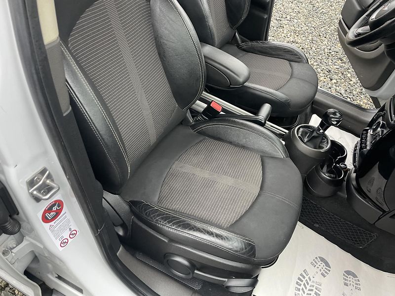 Mini Countryman 2.0SD 110PS COOPER D AUTOMAT!! - fotka 159 z 192