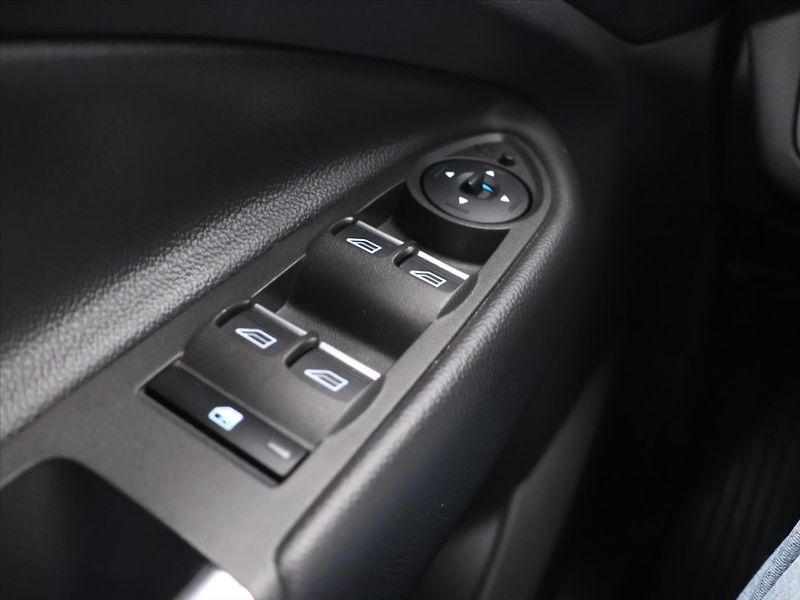 Ford Kuga 1,5 EB 110kW ST-Line 1.Maj - fotka 15 z 28