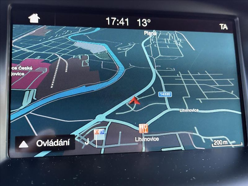 Ford Focus 2,0 TDCi ST 136kW Xen,Šíbr,Nav - fotka 21 z 46