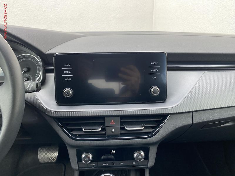 Škoda Kamiq (2023) 1.0 TSi, Ambition, DSG - fotka 12 z 18