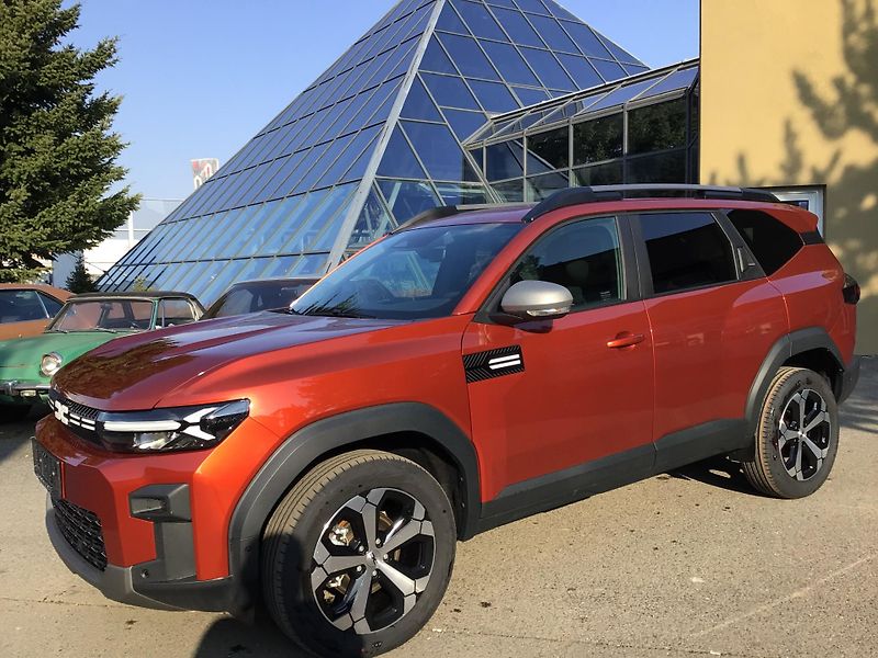 Dacia Bigster (2026) MAX. VÝBAVA JOURNEY EL. KUFR  - fotka 3 z 16