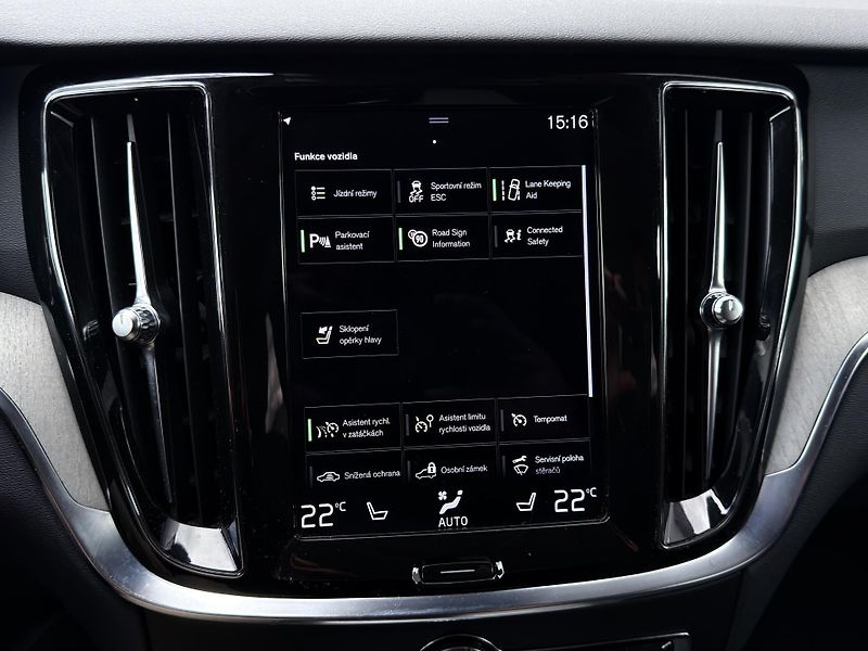 Volvo V60 CC B4 AWD //nezáv. topení+kola - fotka 25 z 33