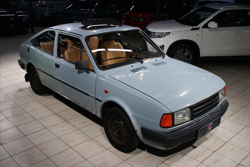 Škoda 130 Rapid 5 Speed 1.Maj / ČSR - fotka 9 z 29