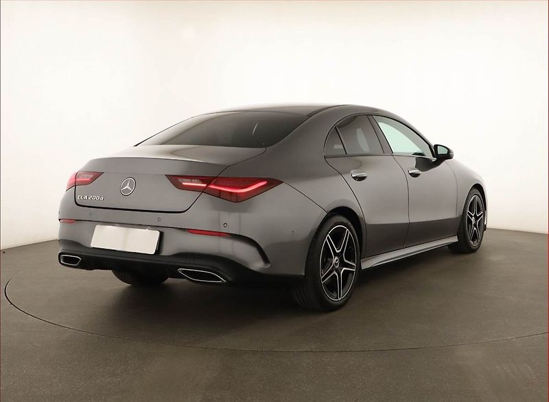 Mercedes-Benz CLA (2024) 200 d - fotka 5 z 21