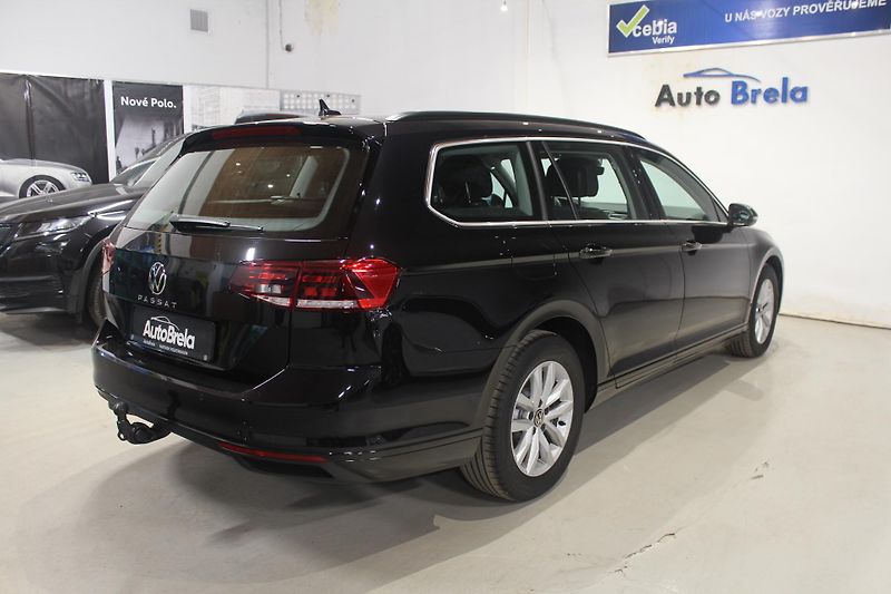 Volkswagen Passat (2023) 2.0TDI DSG Display Tažné - fotka 13 z 37