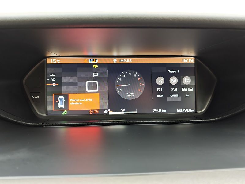 Citroën C4 SpaceTourer (2019) 1,2 PureTech 130 Shine EAT8 - fotka 17 z 24