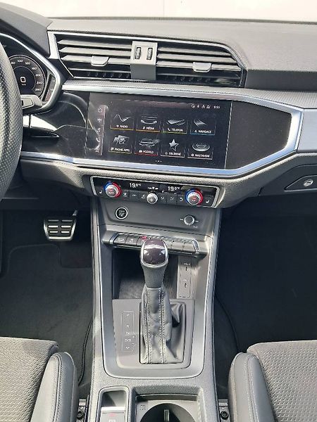 Audi Q3 (2021) ADVANCED 40 2.0 TDI / 147 kW q - fotka 16 z 30