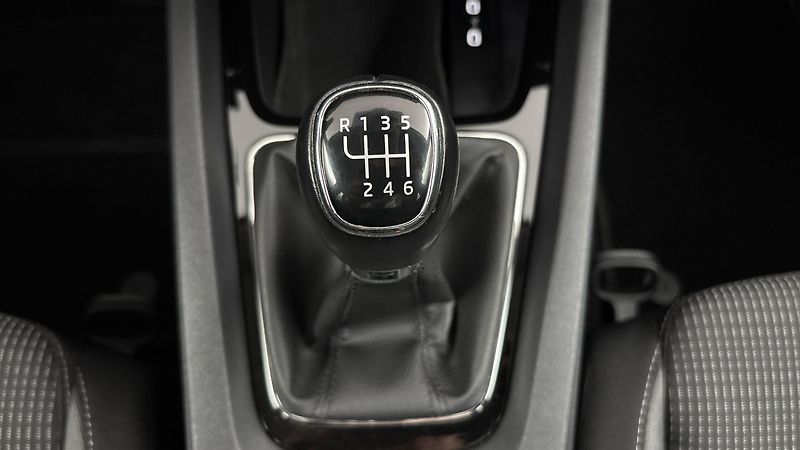 Škoda Octavia 1.0 TSI Ambition Combi - fotka 22 z 24
