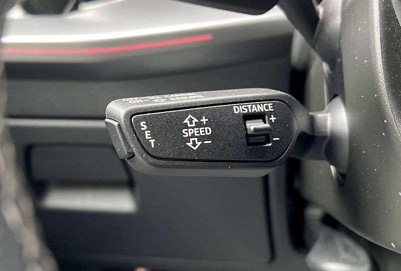 Audi S3 (2024) QUATTRO 2024 MATRIX S-LINE - fotka 32 z 46
