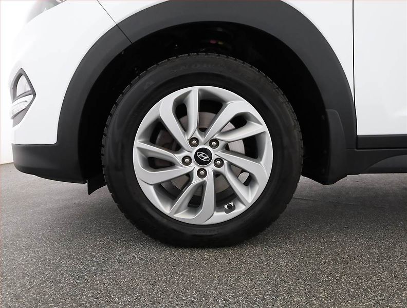 Hyundai Tucson (2018) Trikolor 1.6 T-GDI, 4X4 - fotka 18 z 18