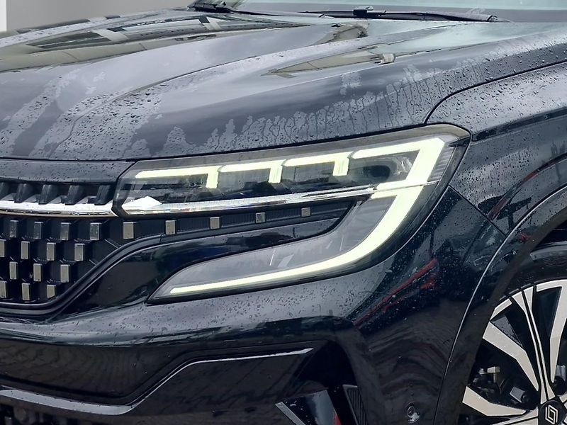 Renault Austral (2024) 1,3 TCe 116 kW ICONIC EDC - fotka 9 z 24