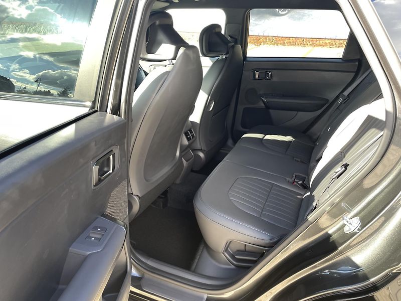 Kia Seltos (2026) HEV 4x4 6DCT X-LINE Comfort - fotka 15 z 15