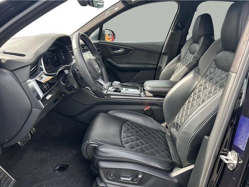 Audi SQ7 4.0TDi 320kW quattro - fotka 11 z 24