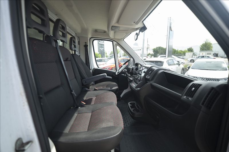 Peugeot Boxer 2,2 BlueHDI 1. MAJITEL ČR DPH - fotka 11 z 28