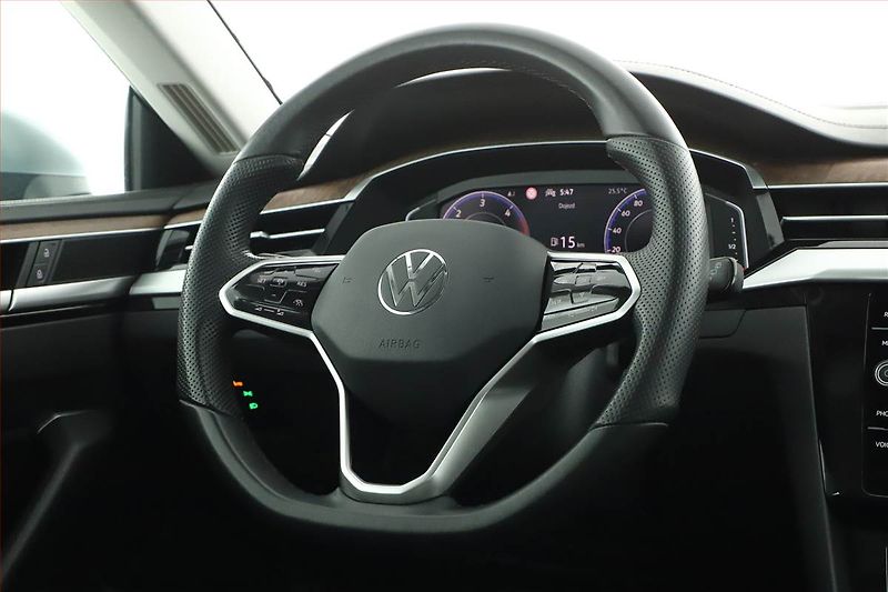 Volkswagen Arteon (2022) Elegance 2.0 TDI - fotka 15 z 19