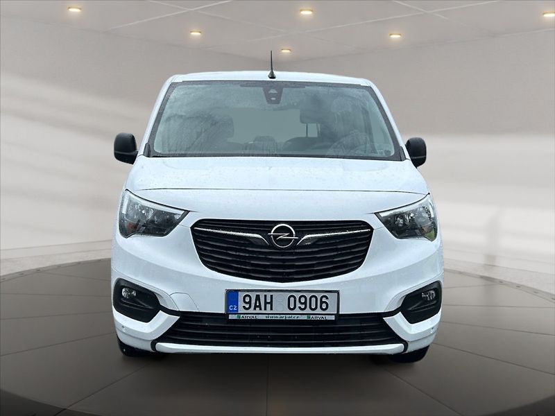 Opel Combo 1,5 CDTI 96 Edition Plus - fotka 2 z 11