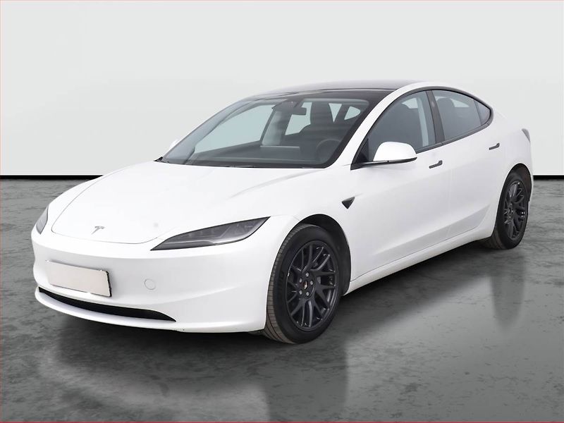 Tesla Model 3 (2025) Standard Range 60kWh, SoH 97% - fotka 2 z 20