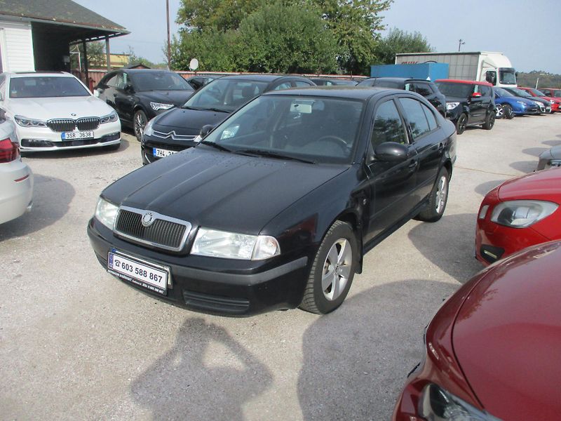 Škoda Octavia (2009) 1,9 TDi - fotka 1 z 11