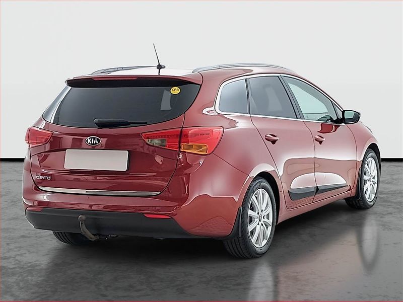 Kia Ceed (2015) 1.6 i, LPG, Tempomat - fotka 5 z 22