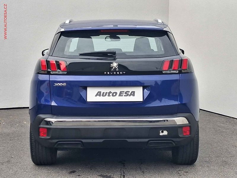 Peugeot 3008 (2018) 1.5 HDi, Active, AT, navi - fotka 5 z 17
