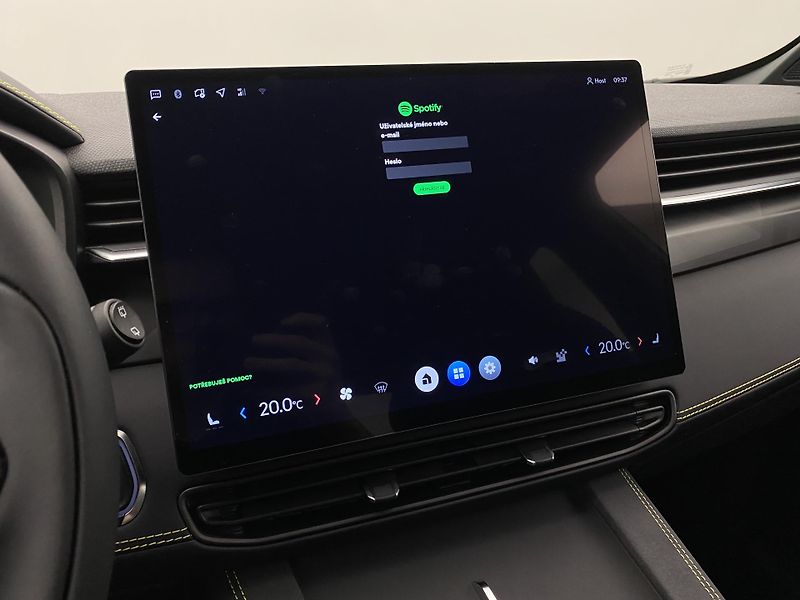 Lynk & Co 01 CORE PHEV AUT CZ 1.maj - fotka 34 z 72