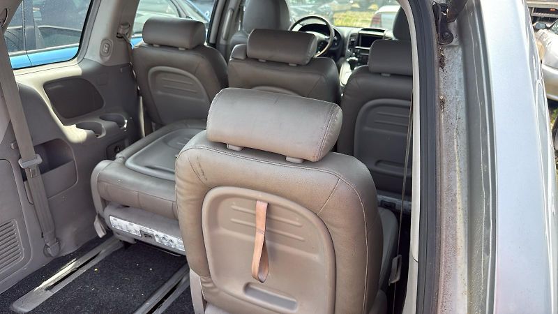 Kia Carnival (2009) 2.9Crdi Automat - fotka 14 z 15