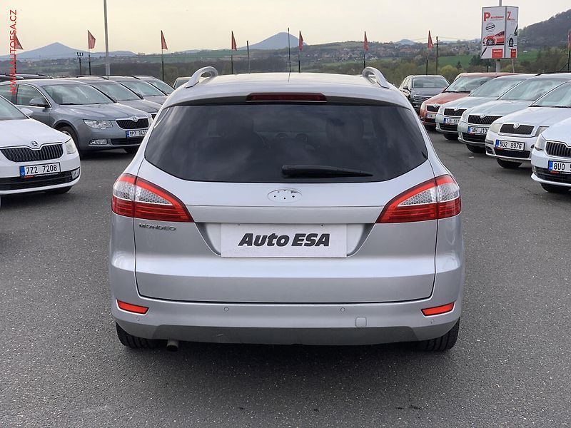 Ford Mondeo (2008) 1.6i, AC, park.asist - fotka 5 z 18