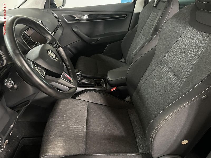 Škoda Karoq (2019) 1.6 TDi, Style, DSG, navi, - fotka 9 z 16
