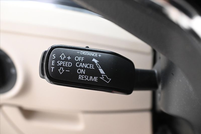 Škoda Superb 2,0 TDI 110kW DSG Style Záruka - fotka 24 z 33