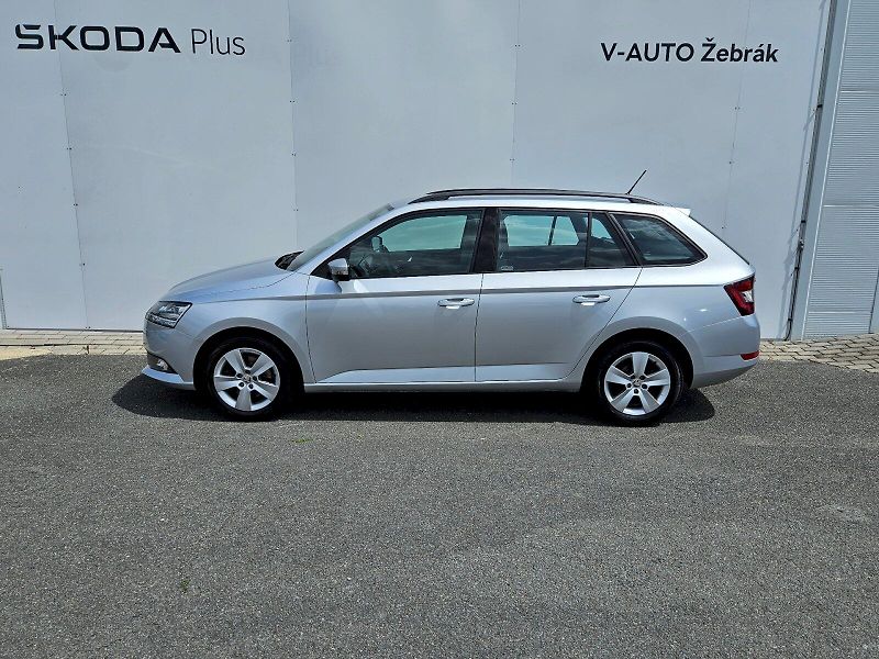 Škoda Fabia (2018) COMBI STYLE 81kW TSI/1.0 M6F - fotka 3 z 25