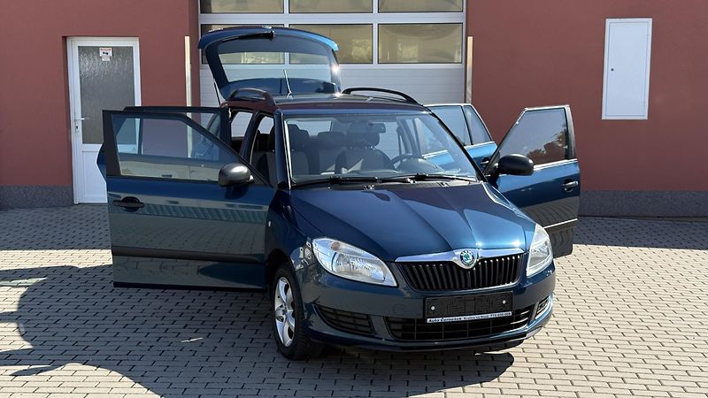 Škoda Fabia (2012) 1.2TSi*63kW*COOL-EDITION*1.MAJ - fotka 22 z 25