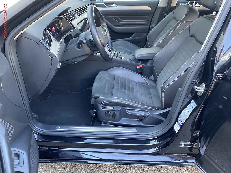 Volkswagen Passat (2023) 2.0 TDi, Elegance, DSG, TZ, - fotka 9 z 21