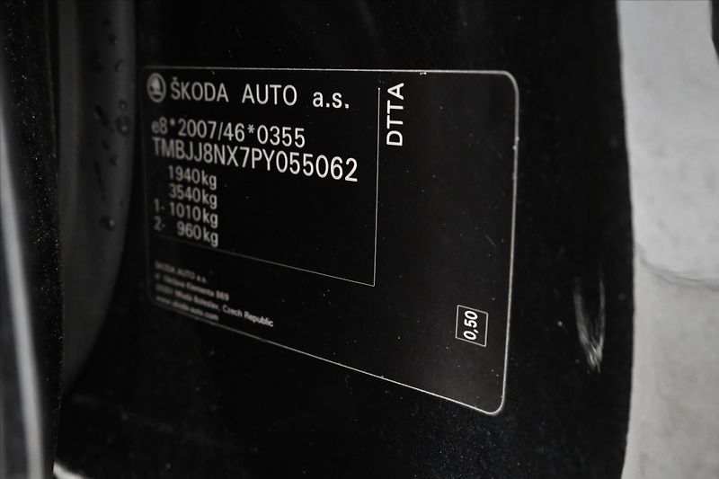 Škoda Octavia 2,0 TDI 110kW LED Matrix Navi - fotka 11 z 26