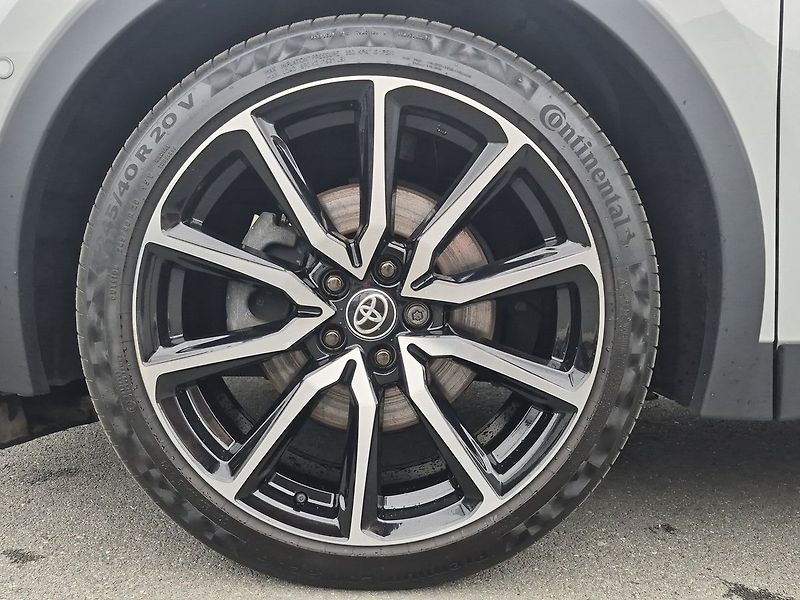 Toyota C-HR GR SPORT Premier Edition - fotka 29 z 29