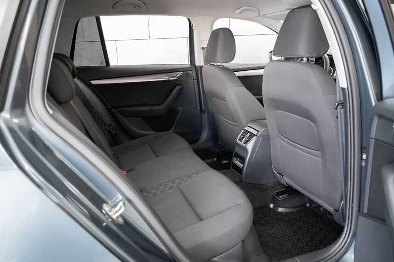 Škoda Octavia 1.5 TSI 110kW ACTIVE PLUS*ČR* - fotka 12 z 32