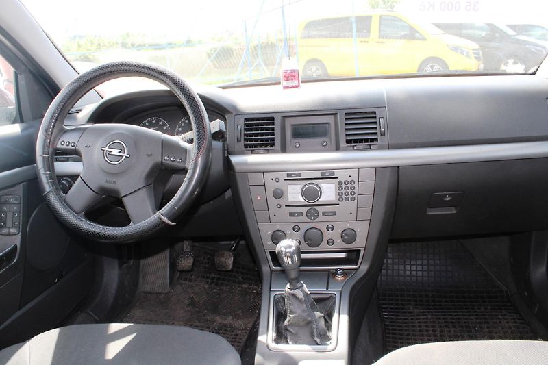 Opel Vectra (2002) 1,8i KLIMA EL.OKNA TEMPOMAT - fotka 15 z 16